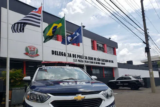 GCM de São Caetano detém homens por roubo de celular e agressão doméstica