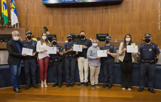 Patrulha Maria da Penha é homenageada em sessão na Câmara de Santo André