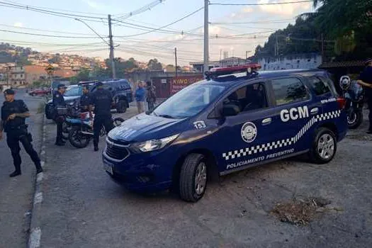 GCM de Mauá captura homem procurado pela polícia