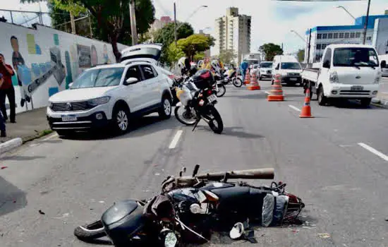 GCM de Santo André prende duas pessoas por roubo de veículo