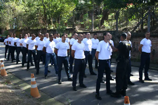 Futuros GCMs de Rio Grande da Serra recebem 1° treinamento no CRFSU