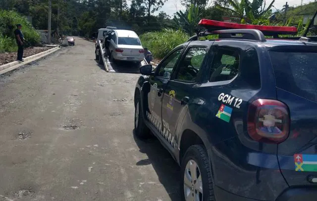 GCM de Ribeirão Pires recupera carro roubado