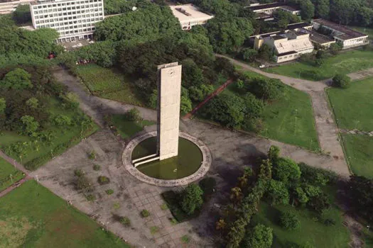 USP retoma aulas presenciais para vacinados contra covid-19