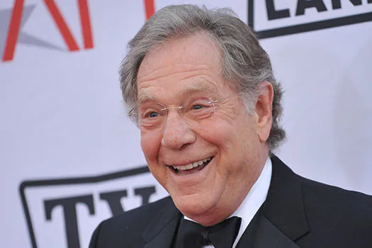 Ator George Segal morre aos 87 anos nos EUA