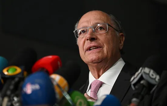 Alckmin busca saída para evitar a PEC da Transição