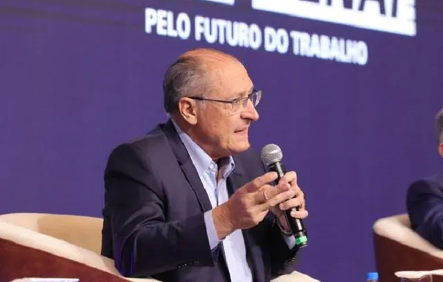 Alckmin: Atentar contra a democracia é crime e deve ser tratado dessa forma