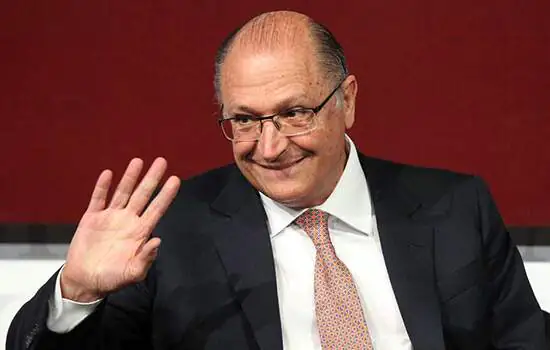 Alckmin admite sair do PSDB por candidatura