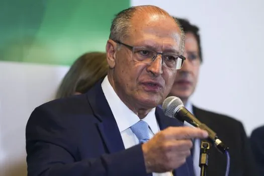 PEC da Transição prevê R$ 12 bilhões para a educação, diz Alckmin