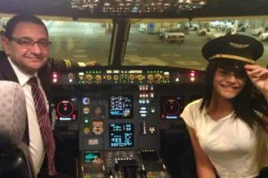 Filha de piloto de avião com Marília Mendonça homenageia pai em post