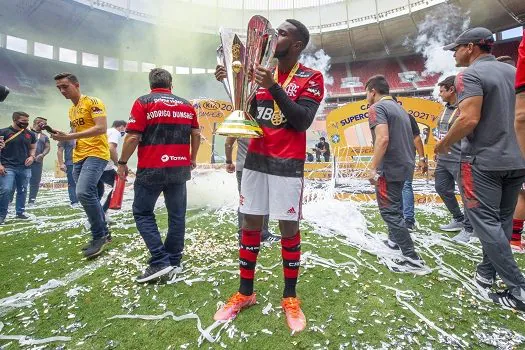 Flamengo e Olympique de Marselha acertam últimos detalhes da venda de Gerson