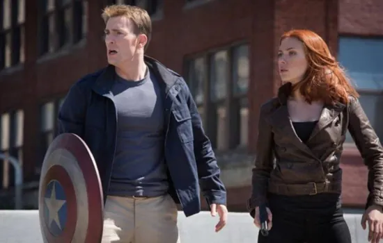 Scarlett Johansson e Chris Evans vão estrelar novo filme da Apple Studios