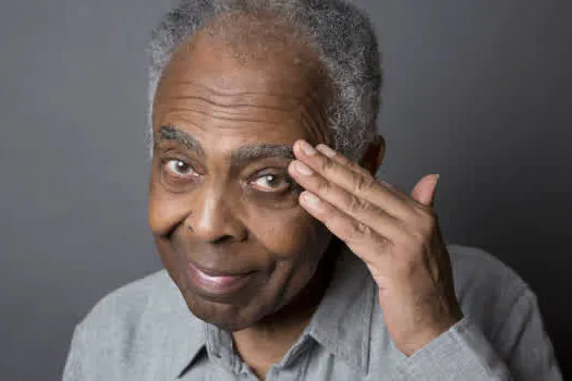 Gilberto Gil fala sobre arte, educação e racismo em live do Instituto Arte na Escola