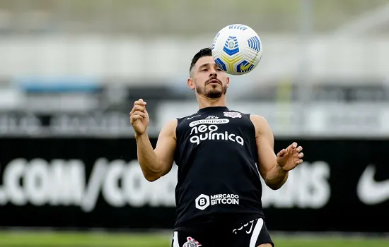 Giuliano treina e pode voltar ao Corinthians para jogo contra o Grêmio