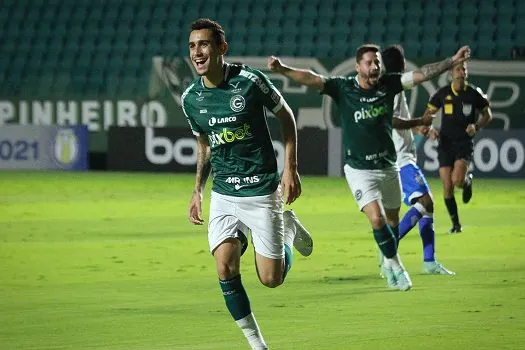 Goiás supera CSA e assume 3ª posição da Série B