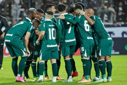 Goiás e Coritiba fazem duelo dos desesperados no Campeonato Brasileiro