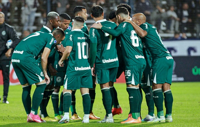 Goiás e Coritiba fazem duelo dos desesperados no Campeonato Brasileiro