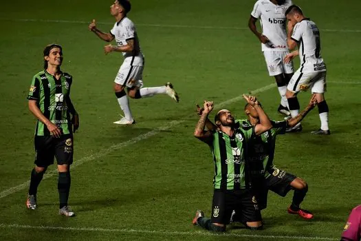 América-MG empata no fim e elimina Corinthians da Copa do Brasil