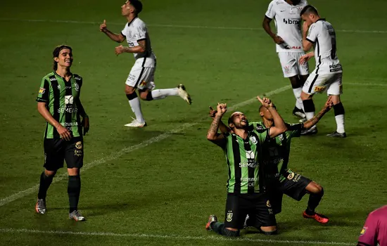 América-MG empata no fim e elimina Corinthians da Copa do Brasil