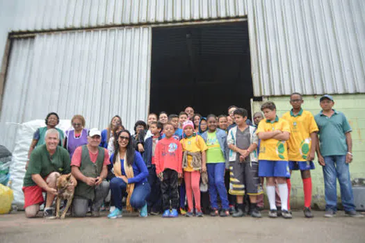 Alunos do “Gol do Brasil” visitam Cooperpires