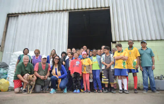 Alunos do “Gol do Brasil” visitam Cooperpires