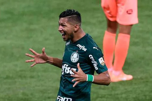 Palmeiras goleia Bolívar, confirma classificação e atacante Rony desencanta