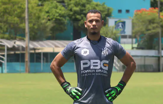 Goleiro Gustavo é mais um reforço do Cachorrão para a Série A-2