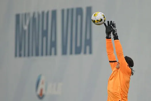 Corinthians e Flamengo duelam em 1º jogo da final da Copa do Brasil