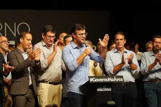 Rodrigo Garcia entrega 116 veículos na região de Piracicaba e libera 104 novos leitos