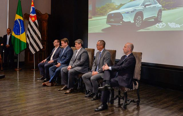 Governo de São Paulo e Toyota anunciam investimento de R$ 1