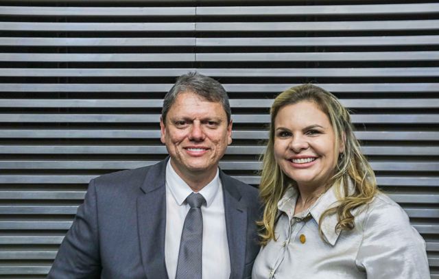 Governador sanciona projeto de Carla Morando para prisão especial a guardas municipais