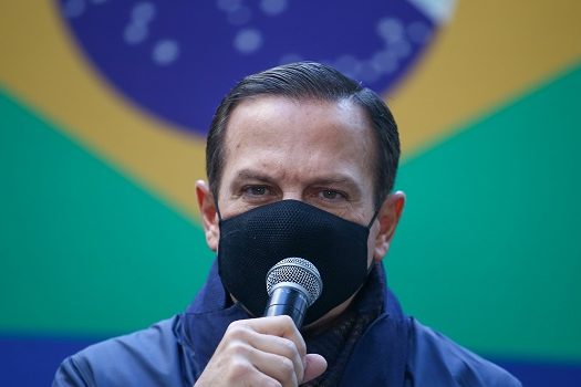 Candidato nas prévias, Doria filia prefeitos