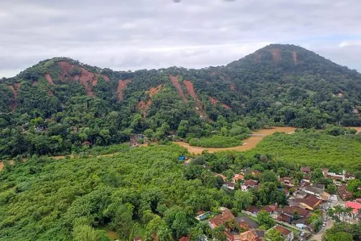 Governo de SP avança na construção de moradias em São Sebastião