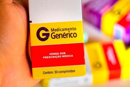 Governo de SP suspende mudanças no ICMS para alimentos e medicamentos genéricos