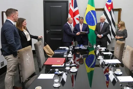 Governo de São Paulo se reúne com delegação britânica no Palácio dos Bandeirantes