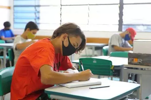 Ensino Médio de São Paulo têm até quarta-feira para definir os itinerários formativos