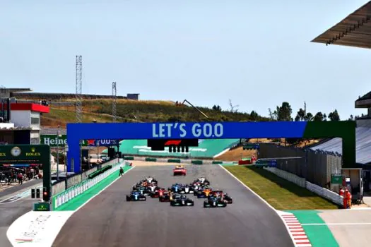 Fórmula 1 confirma GP da China fora do calendário de 2023 por covid-19