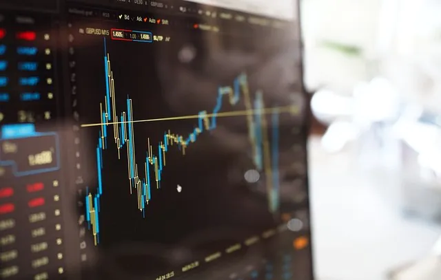 Inflação e juro alto derrubam em 18% a lucratividade das empresas na Bolsa