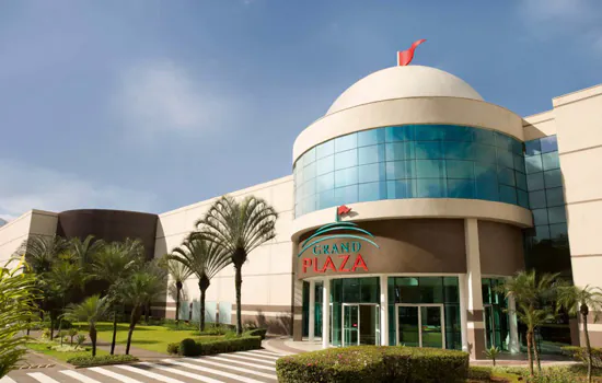 Grand Plaza Shopping recebe Drive Thru Solidário