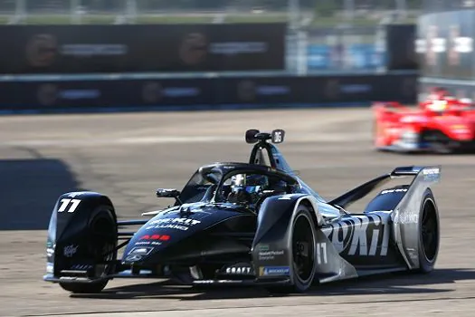 Batalhador na pista, Di Grassi pontua novamente em Berlim