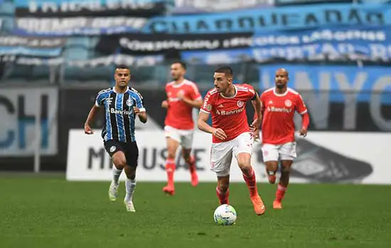 Grêmio e Inter empatam na Arena em jogo eletrizante