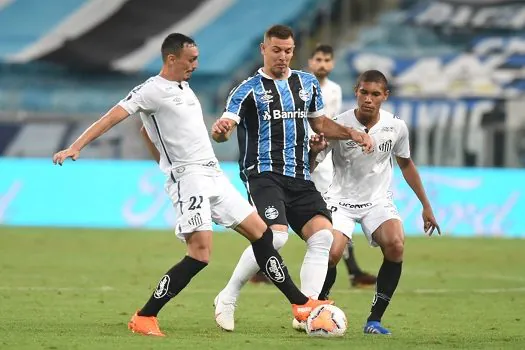 Com gol marcado no último minuto, Grêmio e Santos empatam na Libertadores