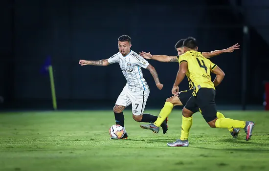 Grêmio consegue vitória importante para se classificar para as quartas de final