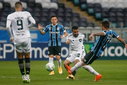 Grêmio e Botafogo fazem o confronto de vice-líder contra o líder do Brasileirão