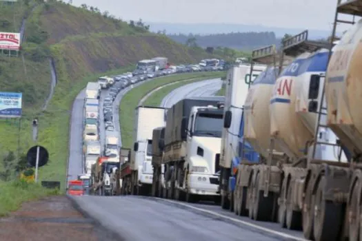 ANTB diz que greve dos caminhoneiros no dia 1º pode ser maior do que em 2018