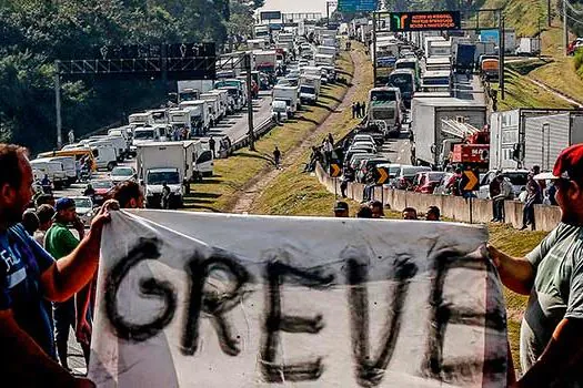 Divididos, Caminhoneiros avaliam eventual paralisação a partir do próximo domingo