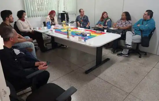 Diadema cria GT para aprimorar políticas da população LGBT