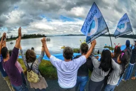 17° Abraço Guarapiranga chama a atenção para a descarga de esgoto no reservatório