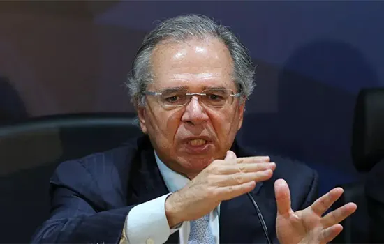 Guedes diz que abertura da economia será gradual