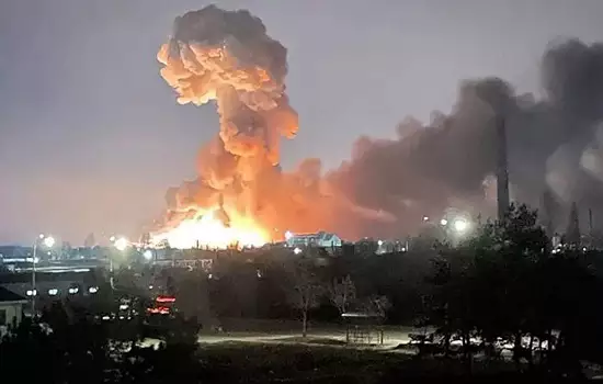 Bombardeios russos atingem aeroporto de Dnipro e deixam mortos em Kharkiv