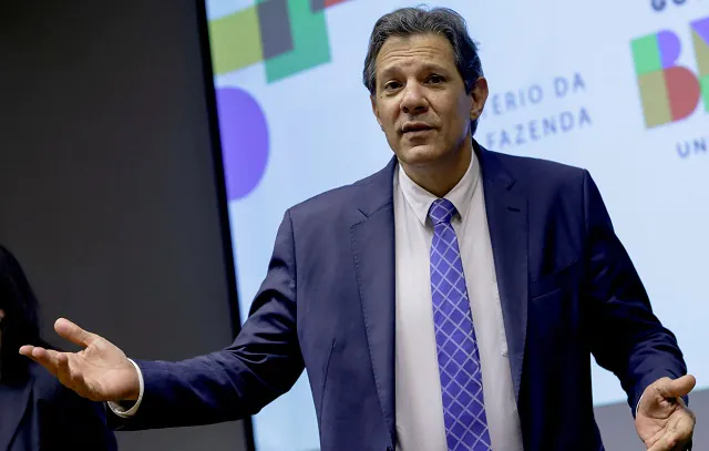 Haddad e empresários negociam mudança em julgamentos no Carf